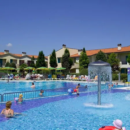 Апарт-отель Villaggio Marco Polo Бибионе