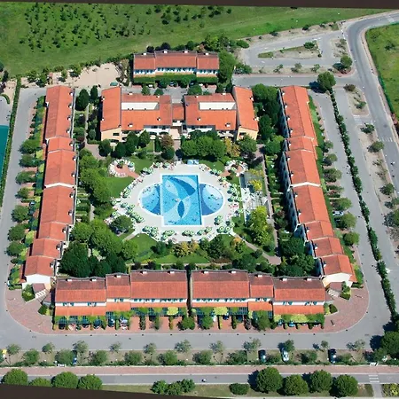 Апарт-отель Villaggio Marco Polo *