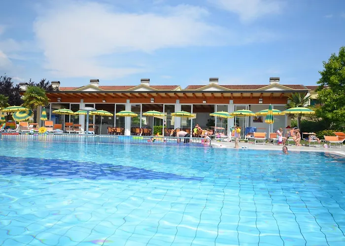 Villaggio Marco Polo بيبيوني